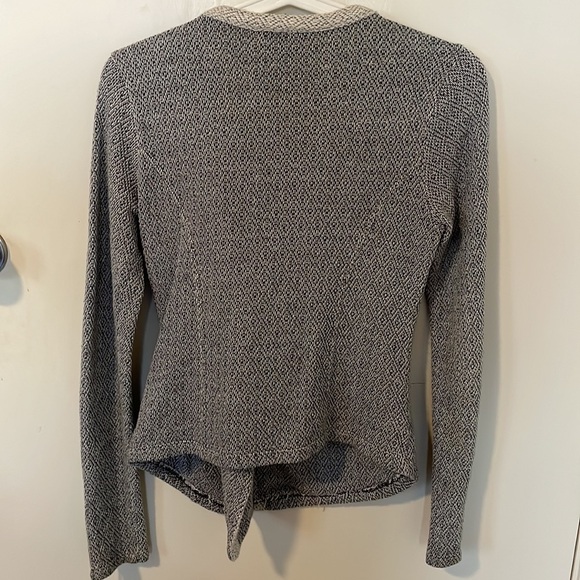 LUCKY BRAND zip-up sweater in women’s size XS - Picture 7 of 8